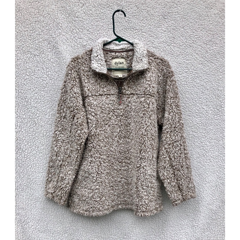 SOLD- Like New Dylan True Grit Sherpa Pullover